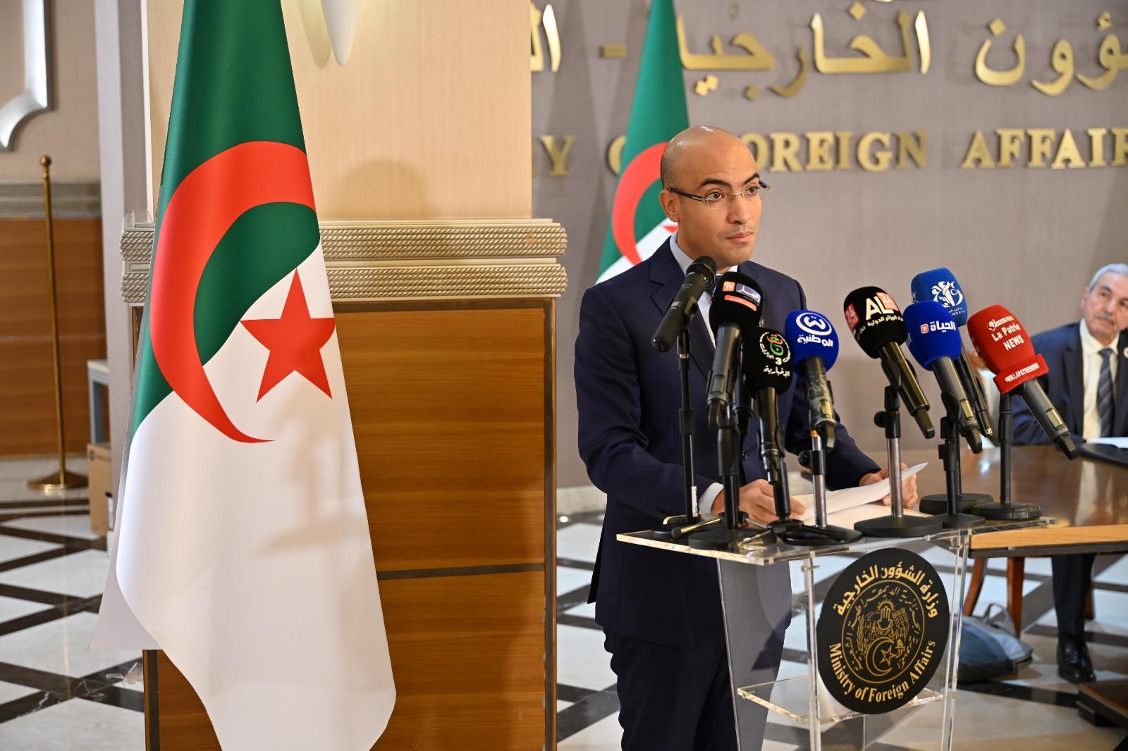 السيّد شايب يشرف بمعية رئيس المجلس الأعلى للغة العربية على مراسم الاحتفاء باليوم العالمي للغة العربية