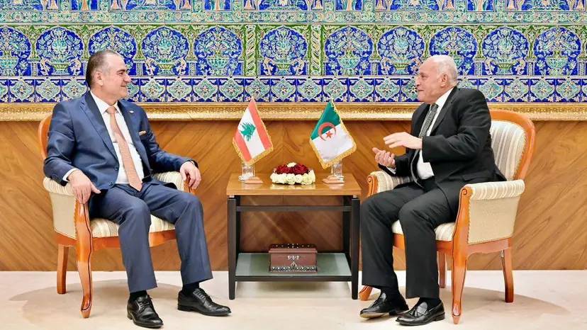 السيّد عطاف يستقبل سفير جمهورية لبنان لدى الجزائر